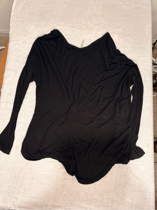 Free People Tops - Free People Oversized Black Long Sleeve V-Neck Tee Medium
